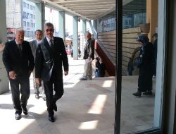 Vali Savur, Bakanın Konvoyunda Kaza Geçiren Sağlıkçıyı Ziyaret Etti