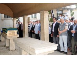 Yurtdışına Gidip Babasının Hayalini Gerçekleştirilen Nazife Toprağa Verildi