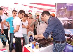 Ağrı İ.ç Üniversitesi Şanlıurfa’daki Üniversite Tanıtım Fuarına Katıldı