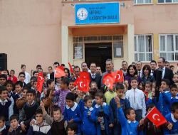Mkü Rektörü Canda Satranç Elçiliği Görevini Sürdürüyor