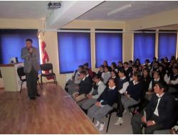 Çocuklara Güvenli İnternet Kullanımı Anlatıldı