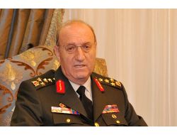 Kara Kuvvetleri Komutanı Kıvrıkoğlu, Eroğlu'nu Ziyaret Etti