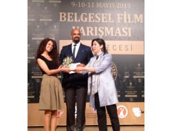 Ak Partili Bakır, Kısa Belgesel Film Yarışması'nın Ödül Törenine Katıldı