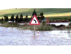 Bakanların Yolunu Sel Suları Kesti