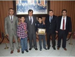 Kaymakam Gale Başarılı Öğrencileri Ödüllendirdi