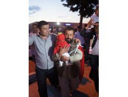 Taliban’ın Kaçırdığı Türkler Memleketlerinde Davul Zurnayla Karşılandı