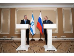 Putin, Netenyahu’ya Suriye’ye S-300 Sevkiyatının Gerekçesini Anlattı