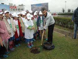 Türk -japon Dostluğunu Pekiştirmek İçin Sakarya'da Sakura Fidanı Dikildi