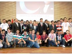 Yamanlar Öğrencileri Üç Yarışmadan 25 Madalyayla Döndü