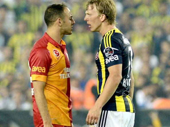 İnternette Kuyt-Drogba kavgası