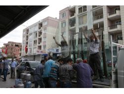 "Reyhanlı'da Cam Siparişlerine Yetişemiyoruz"