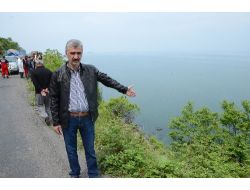 Vatandaşlar Ölümlü Kazaların Çok Olduğu Yolda Güvenlik Önlemi Alınmasını İstiyor