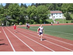 Öğrenciler Sağlık İçin Yürüdü