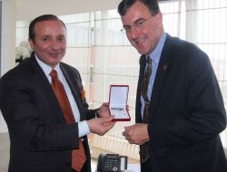 Avustralya Büyükelçisi Biggs, Küçükler’i Ziyaret Etti