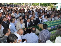 Duayen Gazeteci, Yazar İsa Aydın Toprağa Verildi