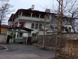Hırsızlık Çetesi, Çaldıklarını Satarak Lüks Villa ve Zırhlı Araç Satın Almış!