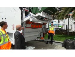 Yeni Nesil Çöp Toplama Araçları Kadıköy'de Hizmete Girdi
