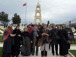 Hanımlar Çanakkale’de Dua Etti