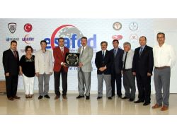 Vali Kıraç’tan Esafed’e Veda Ziyareti