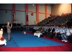 Başkan Yılmaz, Polis Adaylarıyla Deneyimlerini Paylaştı