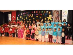 Ergin Koleji Anasıfı Öğrencilerinin Mezuniyet Sevinci
