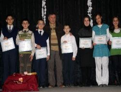Öğrencilerin Şiir Dinletisi İlgiyle İzlendi