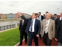 Bakan Eroğlu, 50 Milyon Liraya Mal Olan Akarçay Mesire Alanını Gezdi