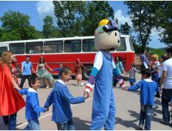 Üniversiteli Gençler, Köy Okullarına Yardım Seferberliği Başlattı