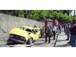 Alt Yola Uçan Otomobilin Sürücüsü Yaralandı
