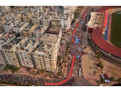 Gençlik Yürüyüşünde Vali Ve Milletvekili Bisiklete Bindi