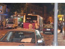 Beyoğlu’nda Otobüse Molotof Bombası Atıldı