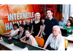 'Model' Grubu Üyeleri İnternetle Değişen Hayatlarını Anlattı