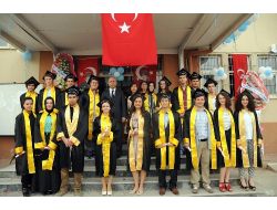Eyüp Topçu Anadolu Lisesi'nde Mezuniyet Coşkusu