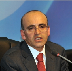 Bakan Şimşek de Davos'a Gitmiyor!!