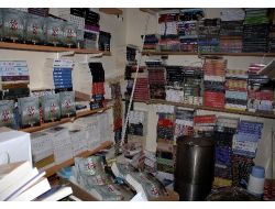 Fatih’te 10 Bin Korsan Kitap Ele Geçirildi