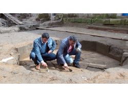 Restorasyon Kazısında Selçuklulara Ait 863 Yıllık Tarihi Bulgulara Rastlandı