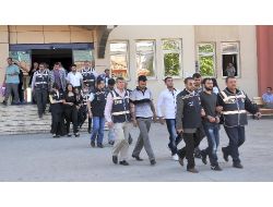 Eğlence Merkezine Attıkları El Bombasını Suriyeli Vatandaştan Almışlar