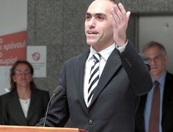 Rum Bakan: Kıbrıs Ekonomisi İyileşmeye Başlamadan Önce Kötüleşebilir