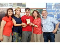 Özel Çocuklar Plaketle Ödüllendirildi