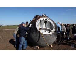 Sağ Kalan Astronot Hayvanlar, Kamera Karşısında