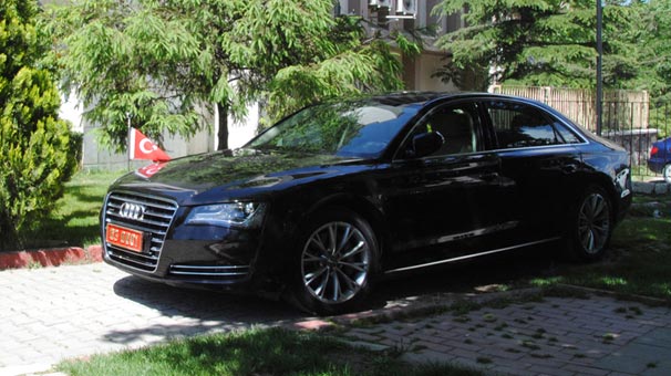 Aylık 10 bin liraya kiralık makam aracı