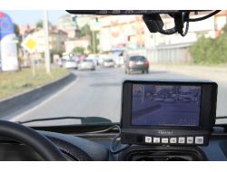 Araç Kullanırken Cep Telefonuyla Konuşanlara Ceza Yağdı