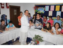 Genç Yazarlar Ortak Çıkarttıkları Kitaplarını İmzaladı