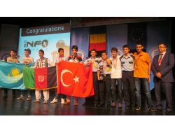 Nilüferli Öğrenciler, Robot Bıcırık İle Dünya İkincisi Oldu