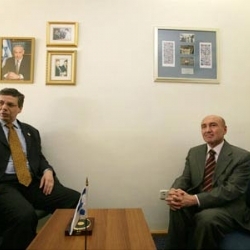 Büyükelçi Çelikkol Türkiye'de..