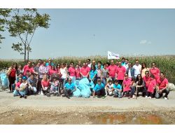 Bankacılar, Mogan Gölü Kıyısını Temizledi