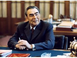 Ruslar, Brejnev’i 20’inci Yüzyılın Lideri Seçti