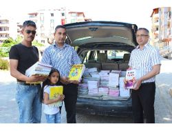 Reyhanlı'da Okullara Kitap Desteği
