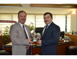 Tacikistan Büyükelçisi Şaripov, Denizli Ticaret Odası’nı Ziyaret Etti