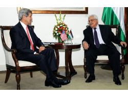 Kerry, İsrail Ve Filistin Liderleriyle Görüştü